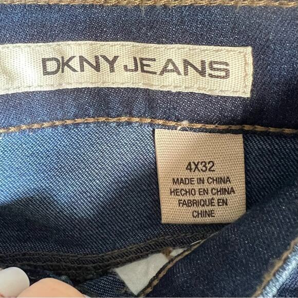 DKNY dark Wash mid rise skinny leg jeans size 32 B177 - Picture 3 of 5